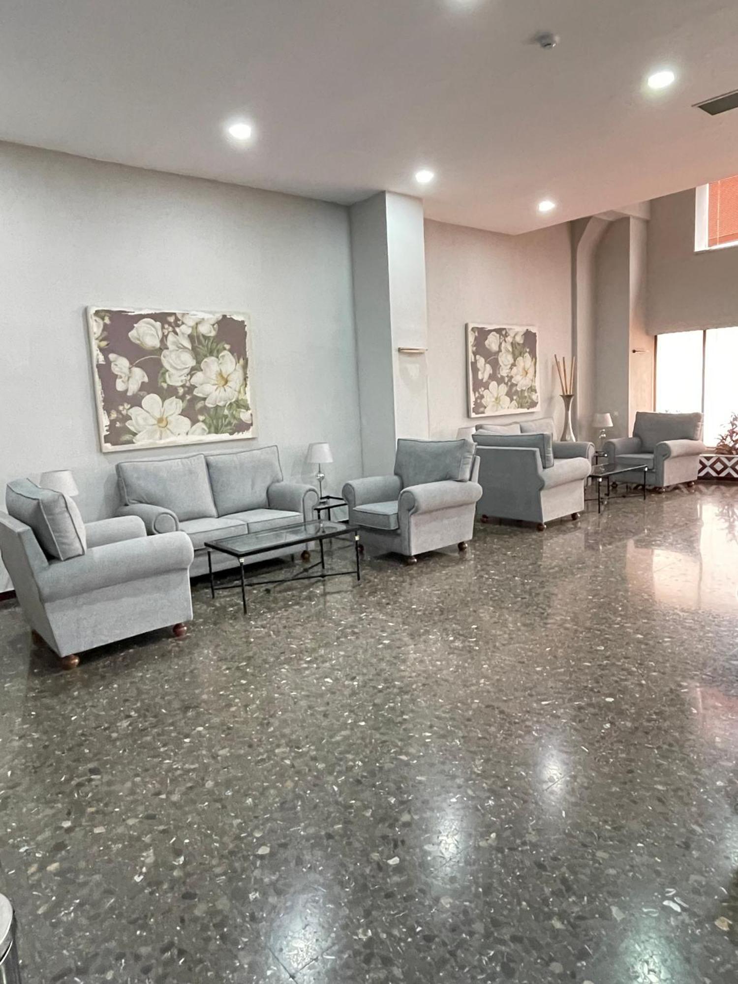 Resitur Luxury Apartment 113 セビリア エクステリア 写真